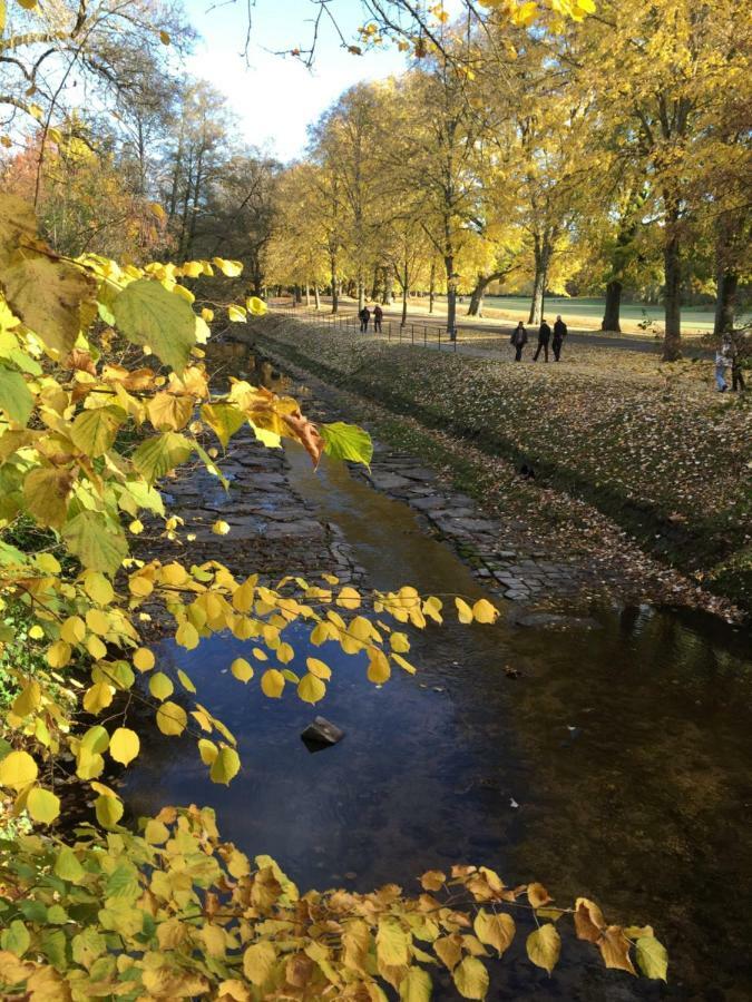 Suite Mit Blick Auf Die Lichtentaler Allee บาเดน-บาเดน ภายนอก รูปภาพ